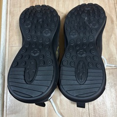 男用靴の画像