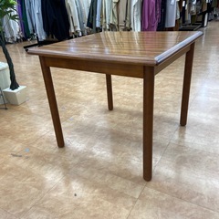 【来店いただける方限定】　光製作所　ダイニングテーブル　ブラウン　程度B【トレファク摂津店】の画像