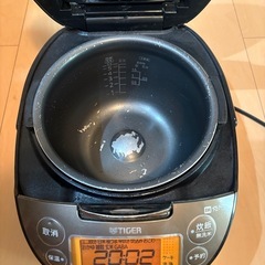 炊飯器
の画像