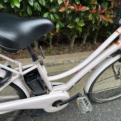 東京23区配達無料🌈新基準 ヤマハ　パスアミ　ami 8.7Ah リチウム 電動自転車 中古　BS 5246の画像