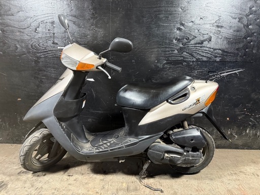 ★支払総額3.8万円★定休日なし！いつでも現車確認可能です！ スズキ レッツ2 ゴールド CA1KA 人気のレッツ2！ 2ストのためオイル注ぎ足すだけ！ バッテリー新品！ カスタムベースに♪