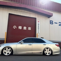 クラウン ロイヤルG 4WD オプション多数 車検付き 交換可能の画像