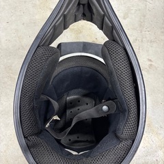 オフロードバイク用ヘルメットの画像