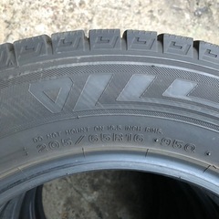 ダンロップ WM03 205/65r16 スタッドレス4本の画像