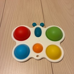 プッシュポップ　指で押すおもちゃの画像