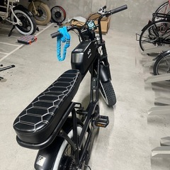 引き取り限定　動作品　電動アシスト自転車　カスタム　スーパー73 試乗可能　バッテリー24ahの画像