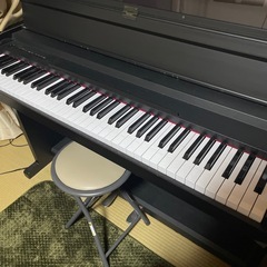 電子ピアノの画像
