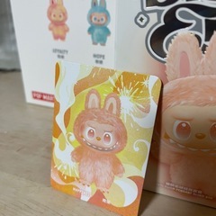 ラブブ labubuの画像