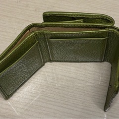 三つ折り財布の画像