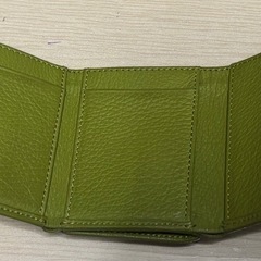 三つ折り財布の画像