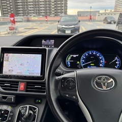 記録簿あり トヨタ ヴォクシー ハイブリッド Vグレード 車検たっぷりの画像