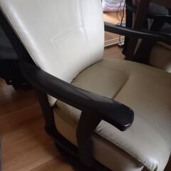 ダイニングチェア２脚の画像