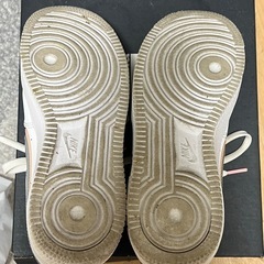  NIKE AIR FORCE 1 24cm の画像