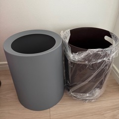 ゴミ袋が見えないゴミ箱の画像