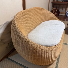ソファの画像