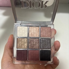 DIORアイシャドウの画像
