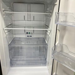 555 シャープ　冷蔵庫　300L〜400L 一人暮らし　同棲向け　右開きの画像