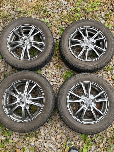 【取引成立⭐️】13インチ　スタッドレスタイヤ