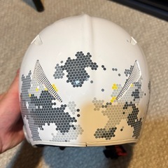 スキー スラローム用ヘルメットの画像