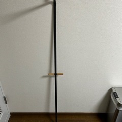 服や帽子、鞄をかけれますの画像
