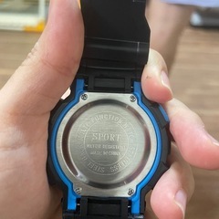 防水デジタル腕時計 黒/青(新商品／未使用)(決まりました)の画像