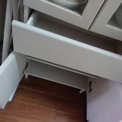 食器棚の画像