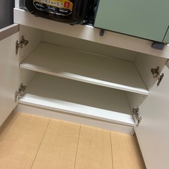 食器棚の画像