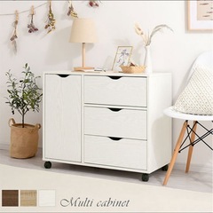 ⭐️新品　キャビネット　ホワイト　完成品の画像
