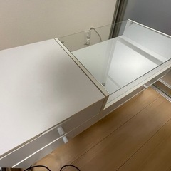 ドレッサーテーブルの画像