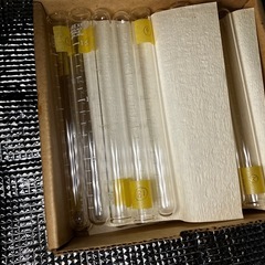 試験管　フラスコ　ガラス製実験器具の画像