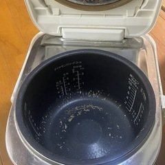 炊飯器の画像