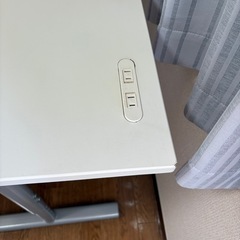 ダイニングテーブル、デスクの画像