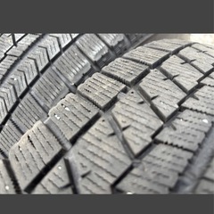 早い物勝ち！ブリヂストン スタッドレスタイヤ4本中古175/65R15の画像
