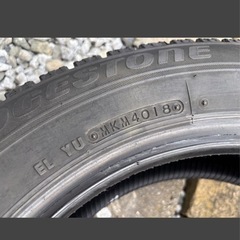 早い物勝ち！ブリヂストン スタッドレスタイヤ4本中古175/65R15の画像