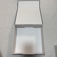 CHANEL 空箱の画像