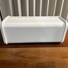 ニトリホワイト スチール製ブレッドケー ス パン入れの画像