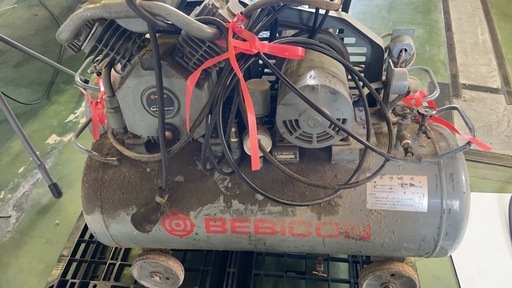 HITACHIコンプレッサー