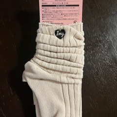 新品未使用✨タグあり✨貴重サイズ✨子どもルーズソックス✨の画像