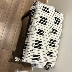 電子ピアノ　ピアノ椅子の画像
