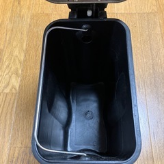 コンパクト　ゴミ箱の画像