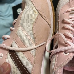 スニーカーの画像