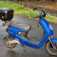 電動バイク XEAM M+の画像