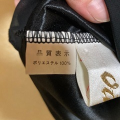 美品!フリル黒ワンピース
の画像