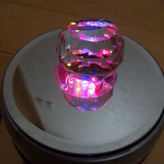 回転式 展示用LEDディスプレイ台座 （台上のガラス製品は含まず）の画像