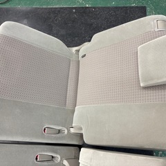 64W　NV100　クリッパーリオ　セカンドシート　エヴリィの画像