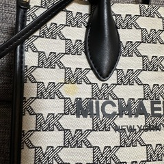 MICHAEL KORSの画像