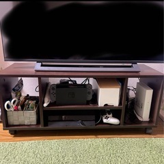 テレビボードの画像