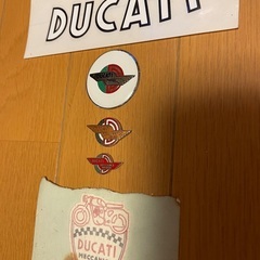 古いドカティのマークの画像