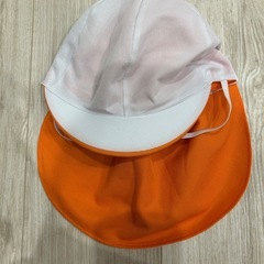 はくさん幼稚園　　オレンジ×白帽子の画像