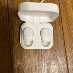 AirPods  iPhone 14 付属品　新品の画像